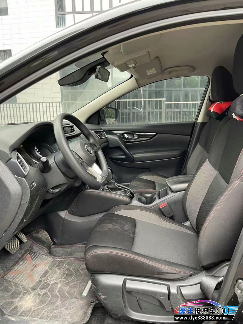 21年日产逍客轿车抵押车出售