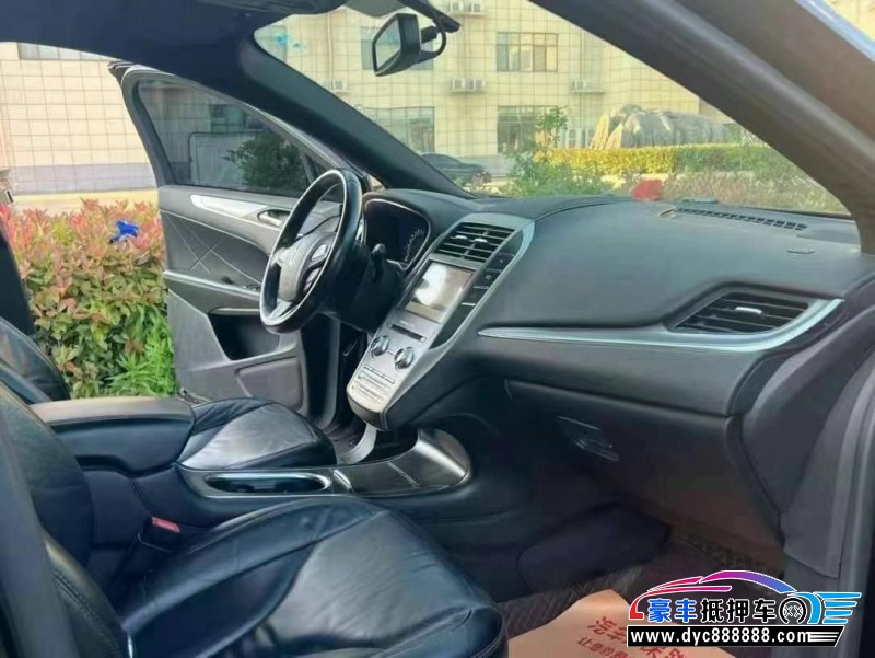 20年林肯MKC轿车抵押车出售