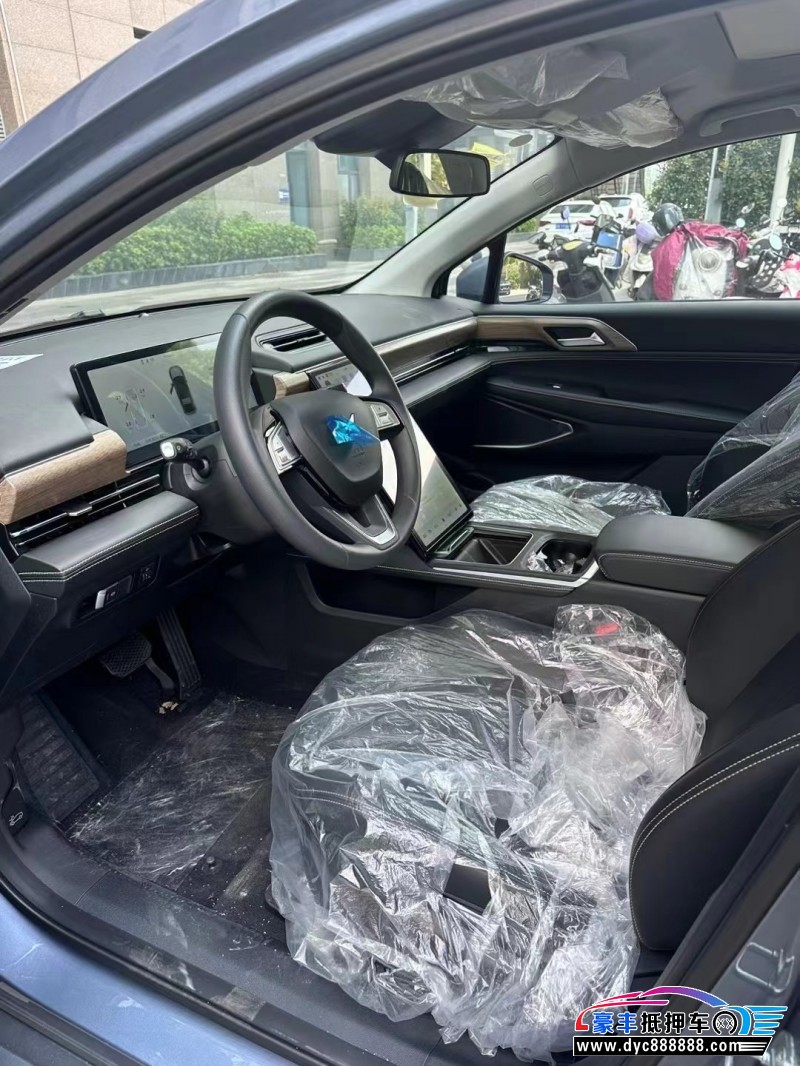 24年小鹏汽车P5轿车抵押车出售