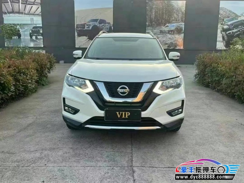 18年日产奇骏轿车抵押车出售