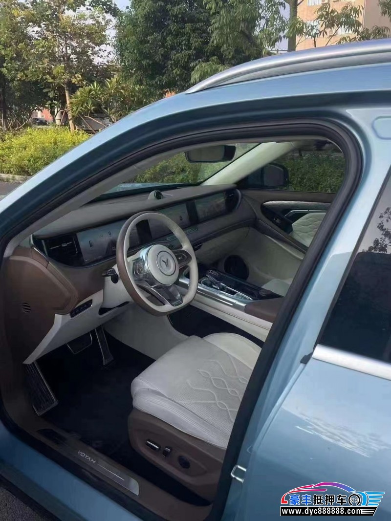 21年岚图FREE轿车抵押车出售