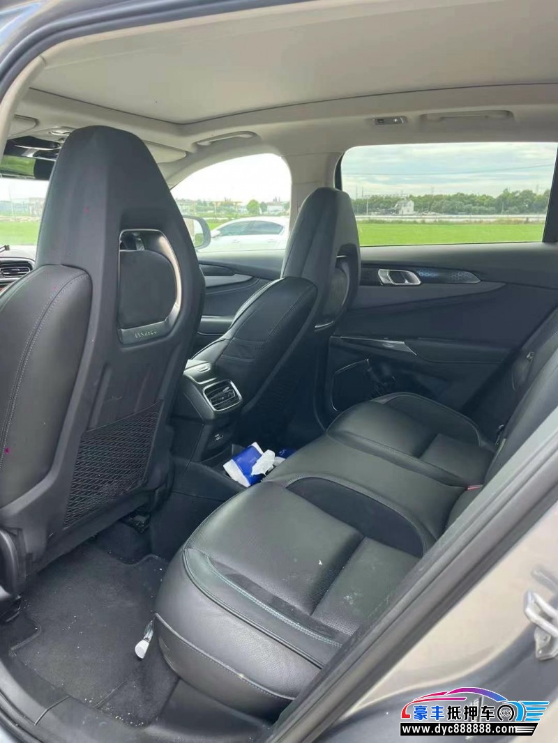 18年领克01轿车抵押车出售