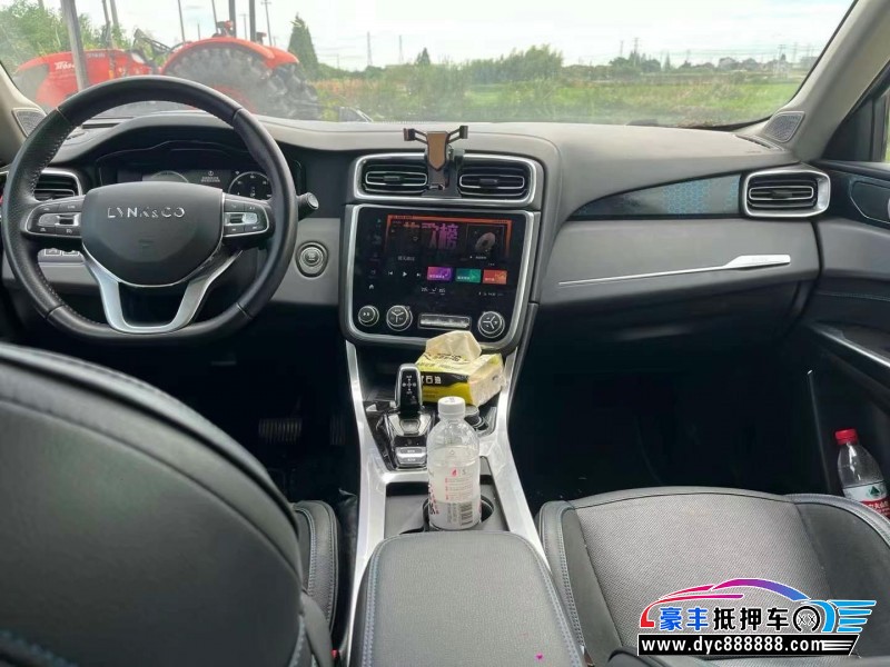 18年领克01轿车抵押车出售