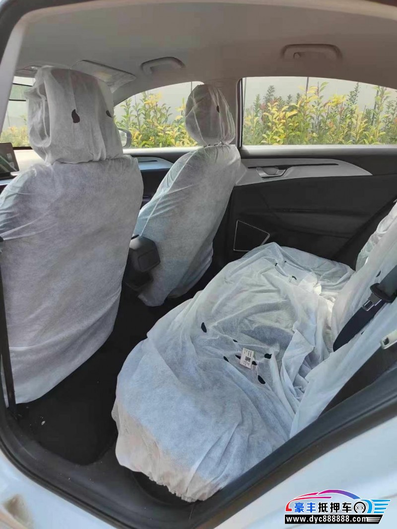 24年吉利几何轿车抵押车出售