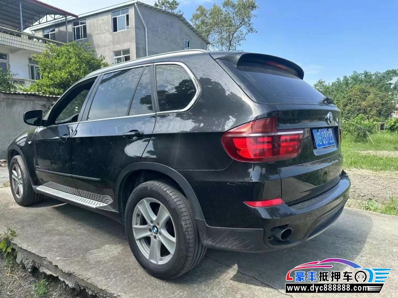 13年宝马X5轿车抵押车出售