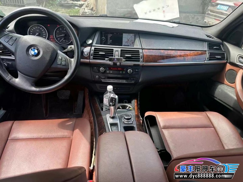 13年宝马X5轿车抵押车出售