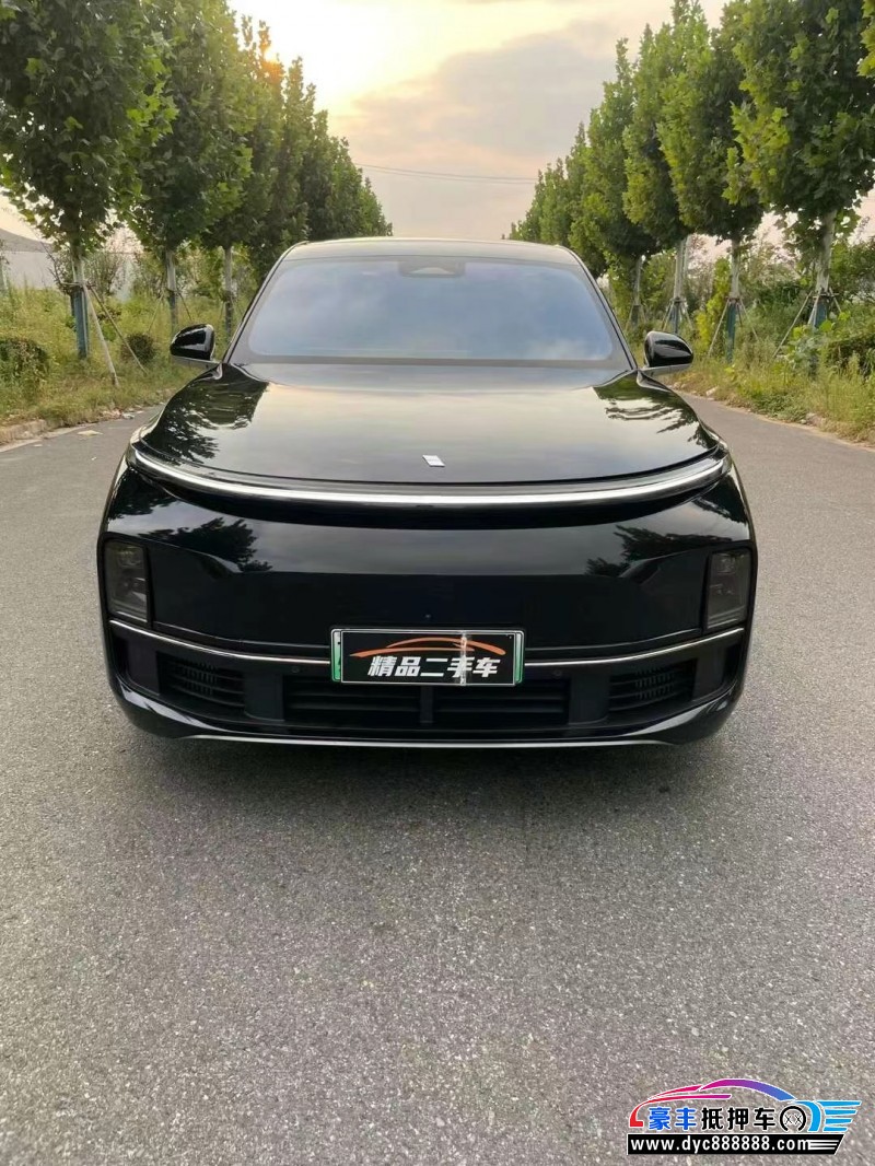 23年理想L8SUV抵押车出售