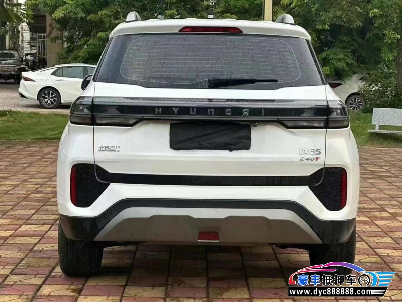 21年现代ix35轿车抵押车出售