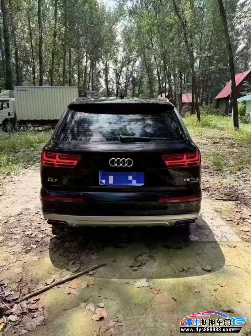 18年奥迪Q7轿车抵押车出售