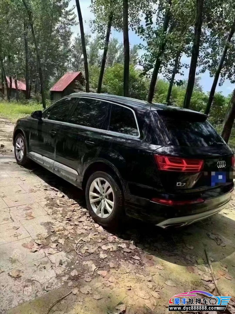 18年奥迪Q7轿车抵押车出售