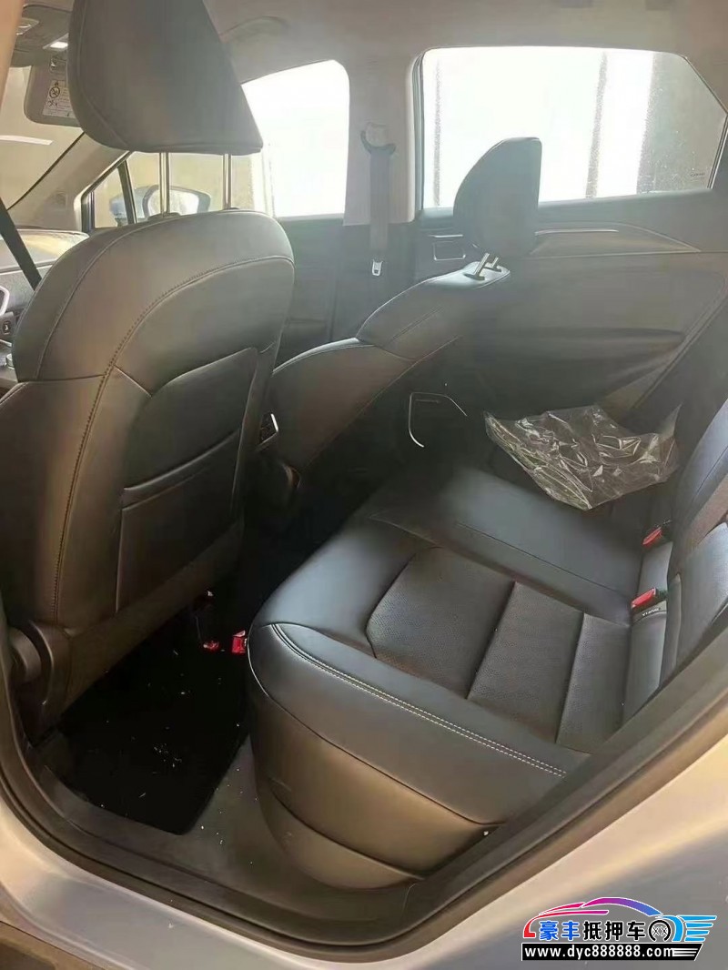 23年吉利几何轿车抵押车出售