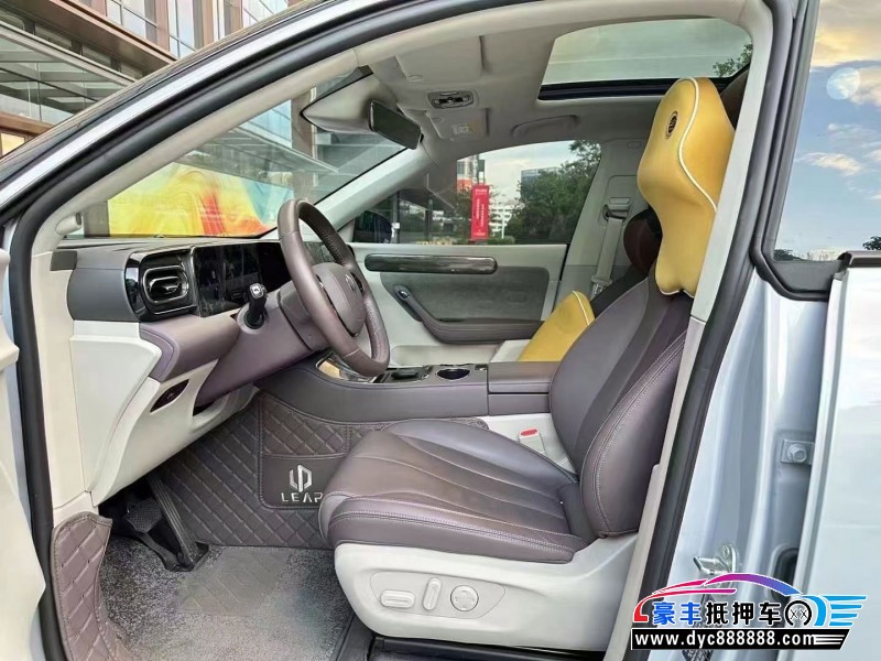 23年零跑C11轿车抵押车出售