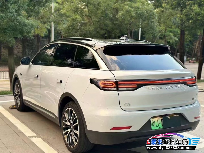 23年零跑C11轿车抵押车出售