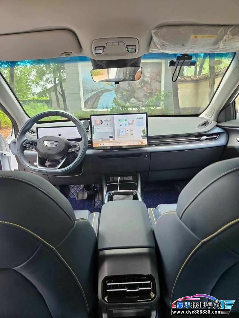 24年吉利几何轿车抵押车出售