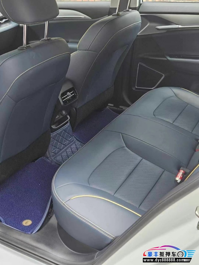 24年吉利几何轿车抵押车出售