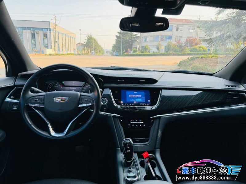 21年凯迪拉克xt6轿车抵押车出售