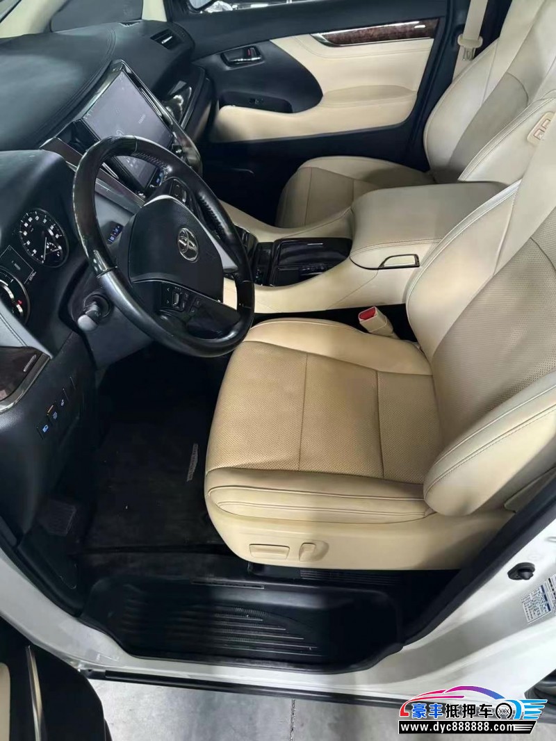 21年丰田埃尔法轿车抵押车出售