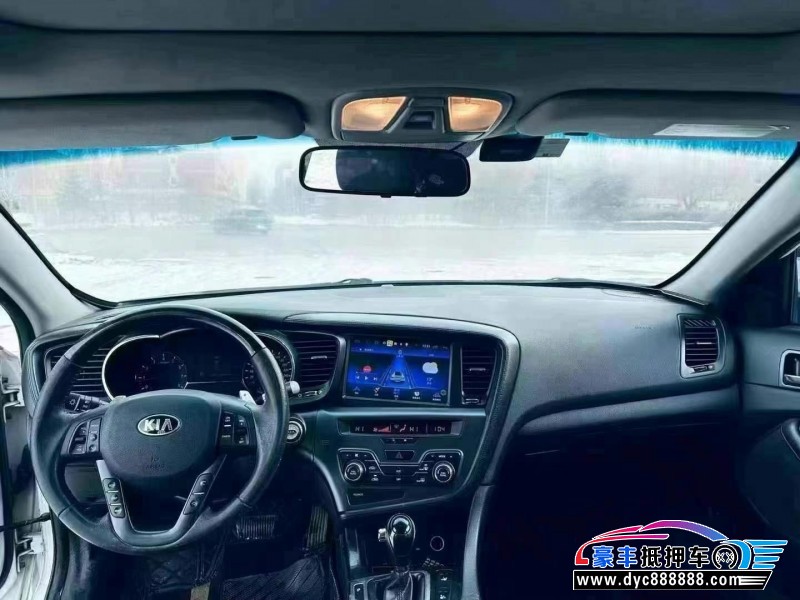 12年起亚K5轿车抵押车出售