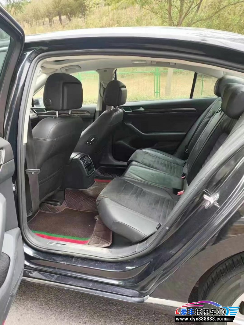 17年大众迈腾轿车抵押车出售