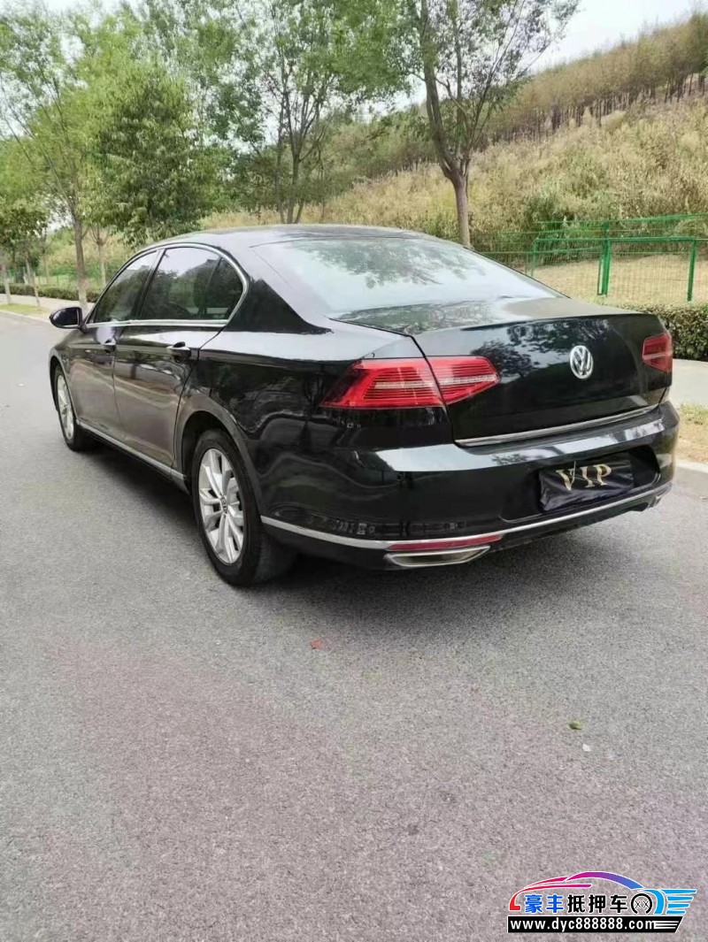 17年大众迈腾轿车抵押车出售