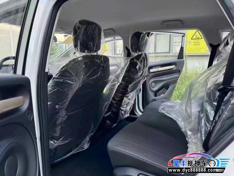 24年宝骏云朵轿车抵押车出售