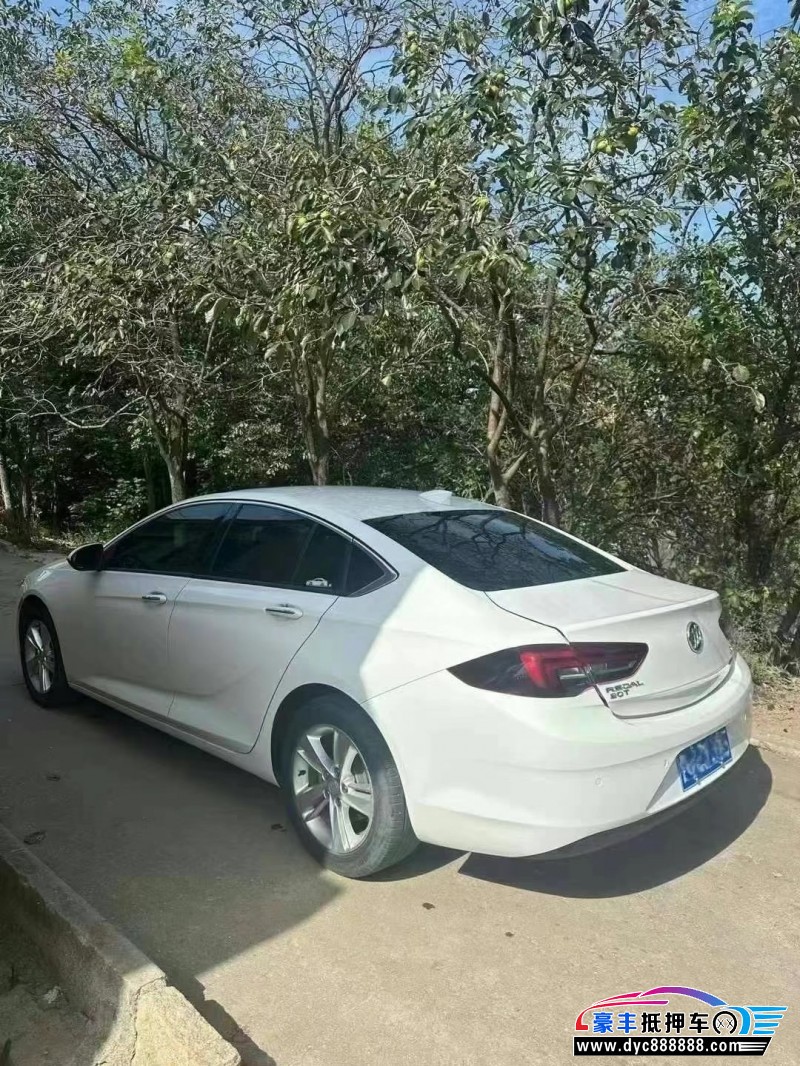 19年别克君威轿车抵押车出售