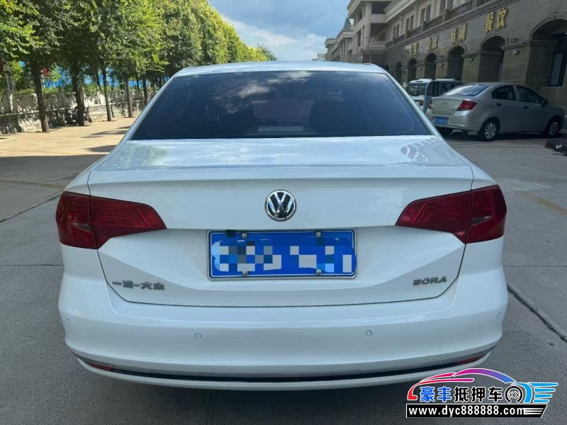 16年大众宝来轿车抵押车出售