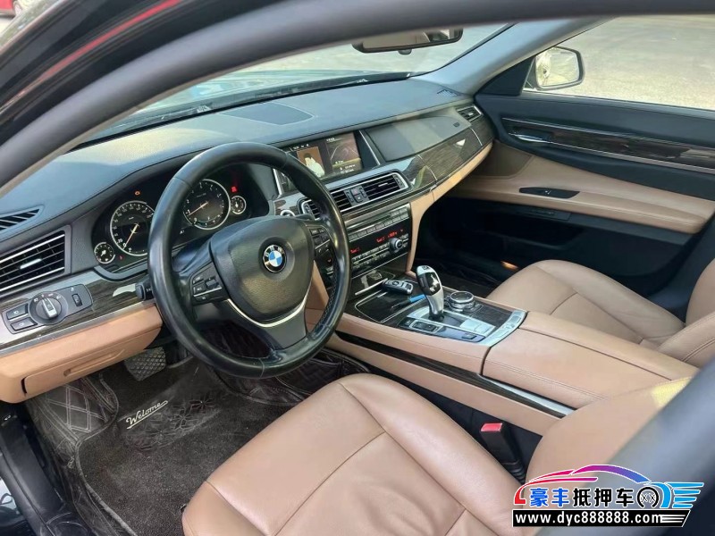 13年宝马7系轿车抵押车出售