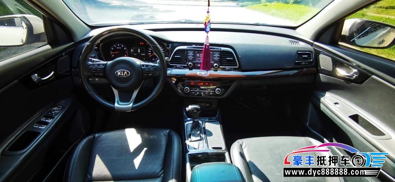 16年起亚K4轿车抵押车出售