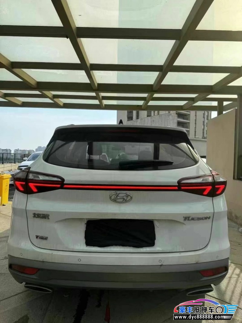 21年现代途胜轿车抵押车出售