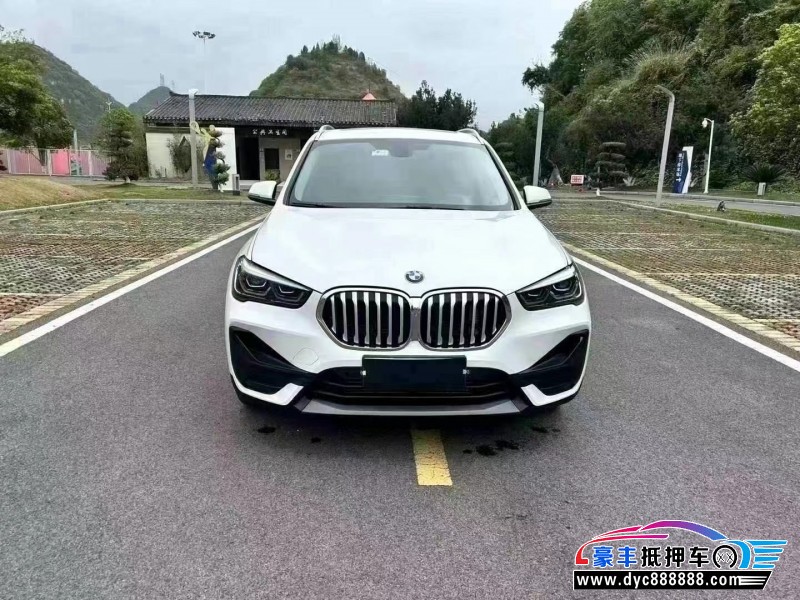 抵押车出售22年宝马X1轿车