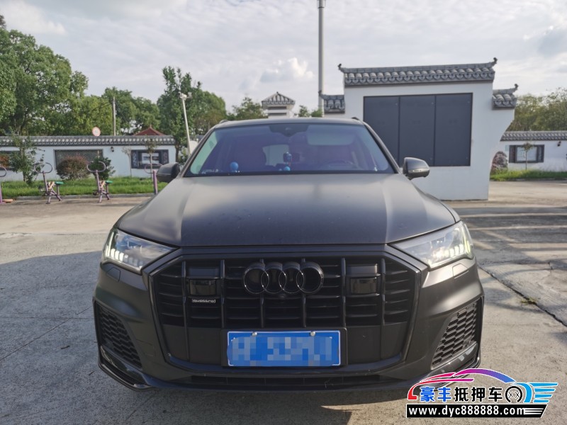 抵押车出售21年奥迪Q7轿车