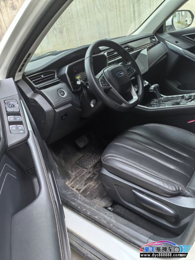 21年福特领界轿车抵押车出售