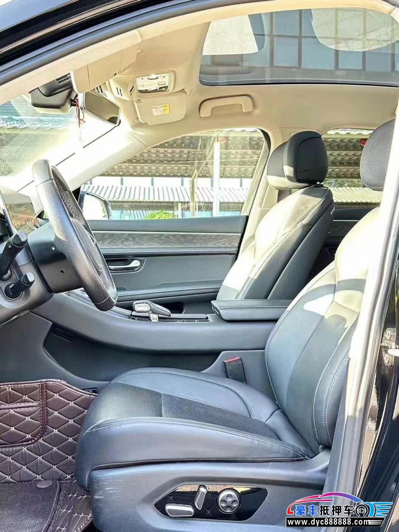 22年华为问界轿车抵押车出售