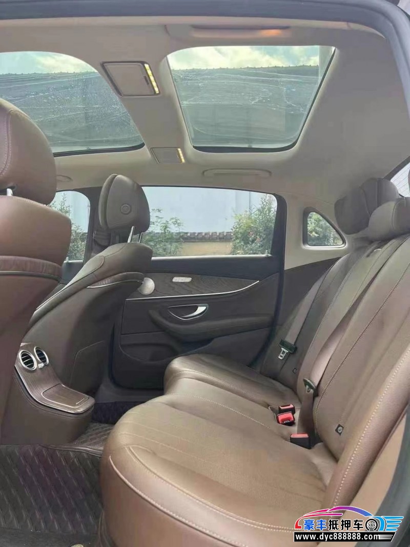 21年奔驰E轿车抵押车出售