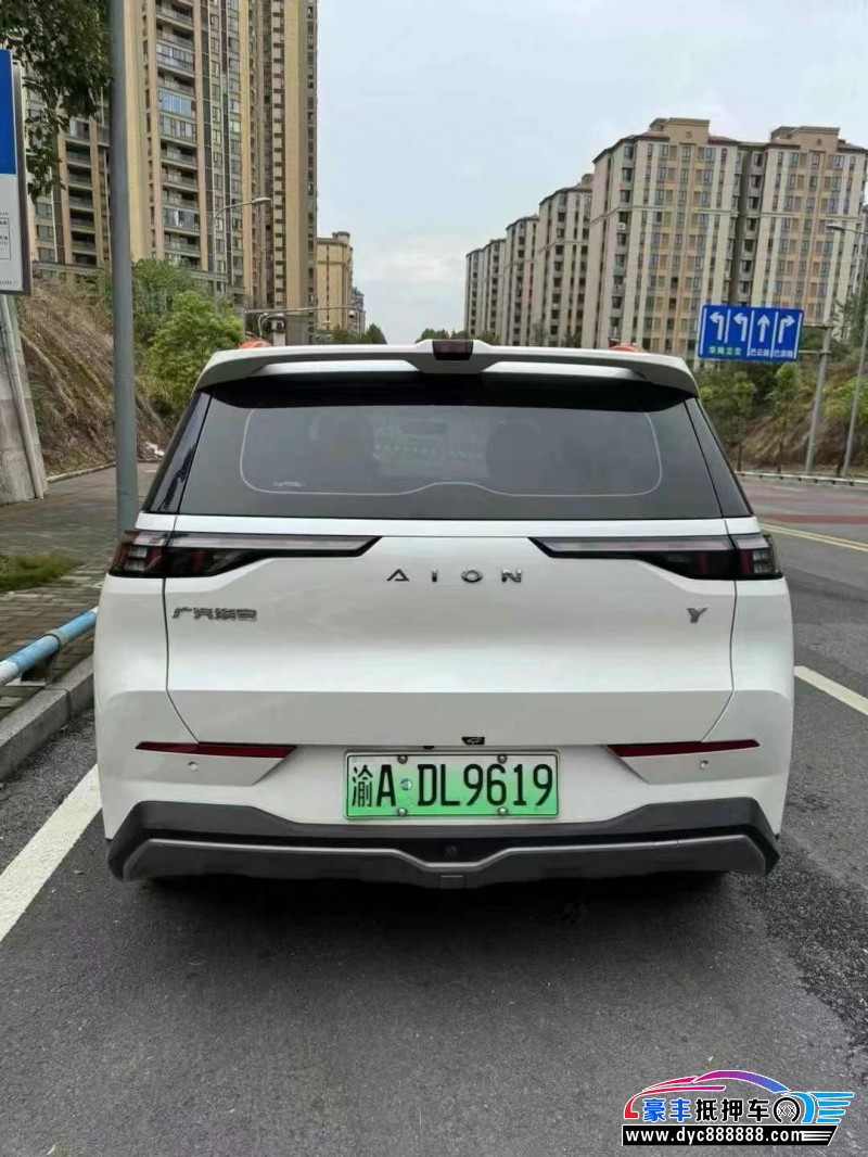 22年埃安Y70轿车抵押车出售