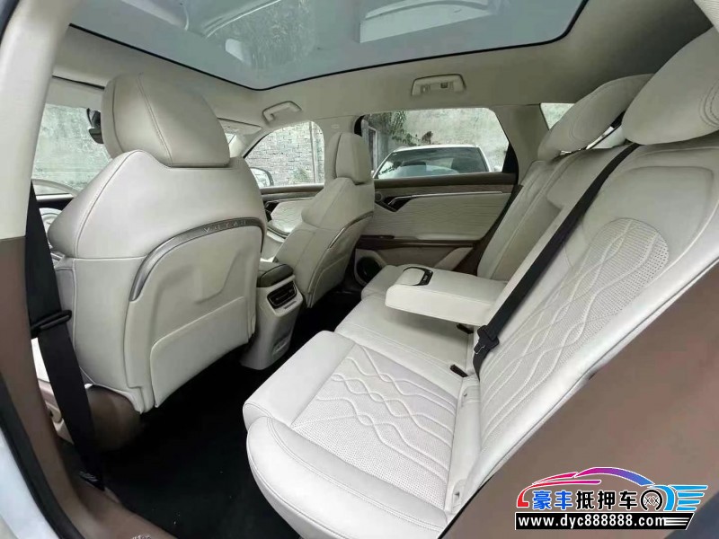 23年岚图FREE轿车抵押车出售