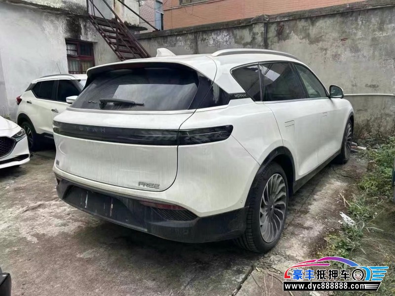 23年岚图FREE轿车抵押车出售