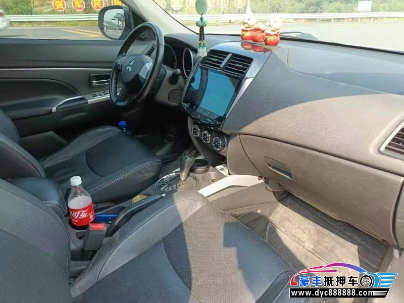 16年三菱劲炫轿车抵押车出售