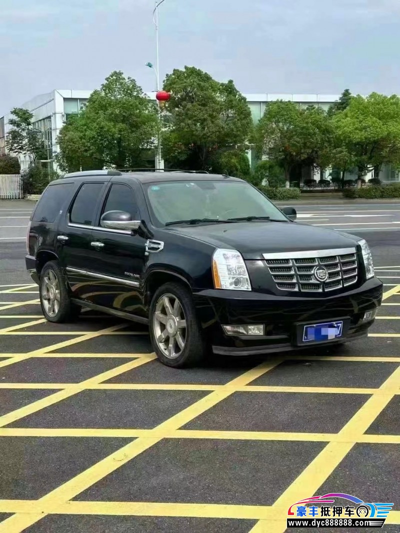 13年凯迪拉克凯雷德轿车抵押车出售