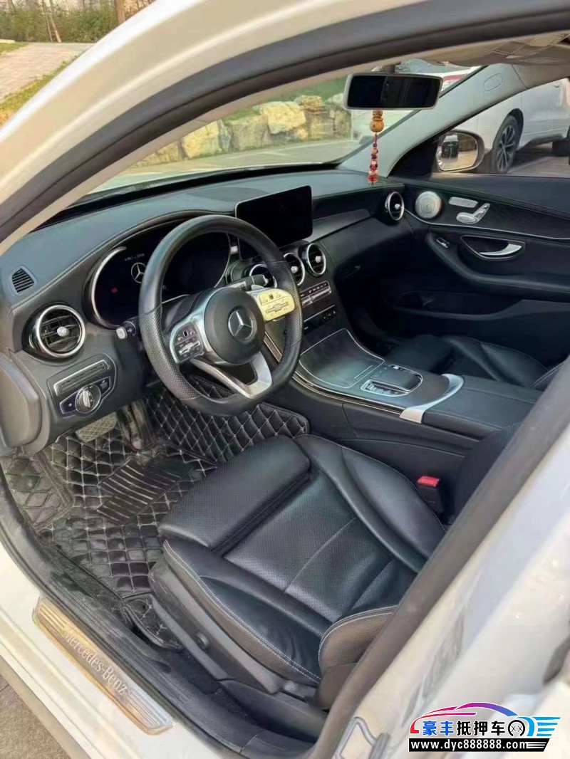 20年奔驰C轿车抵押车出售