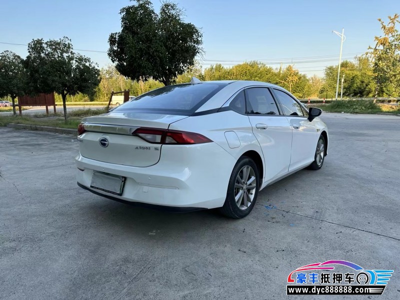 20年埃安魅S580轿车抵押车出售