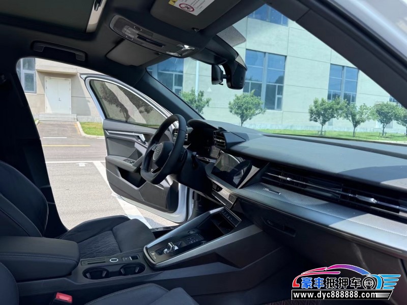 21年奥迪A3轿车抵押车出售