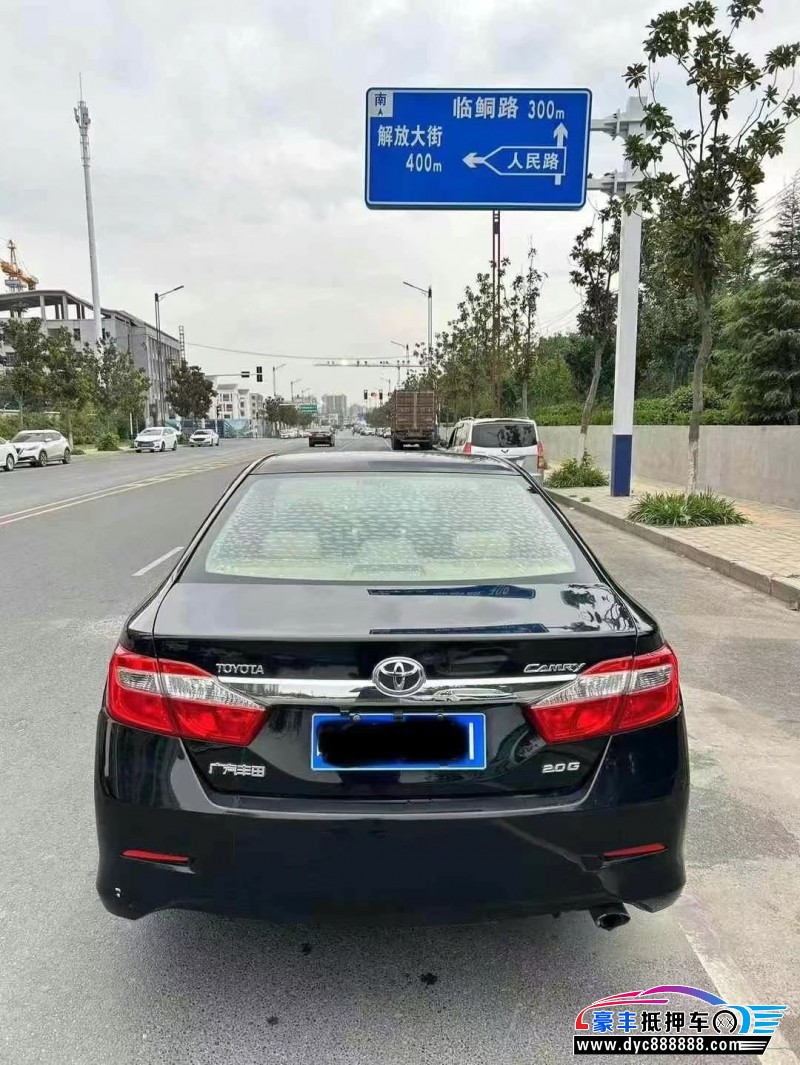 14年丰田凯美瑞轿车抵押车出售