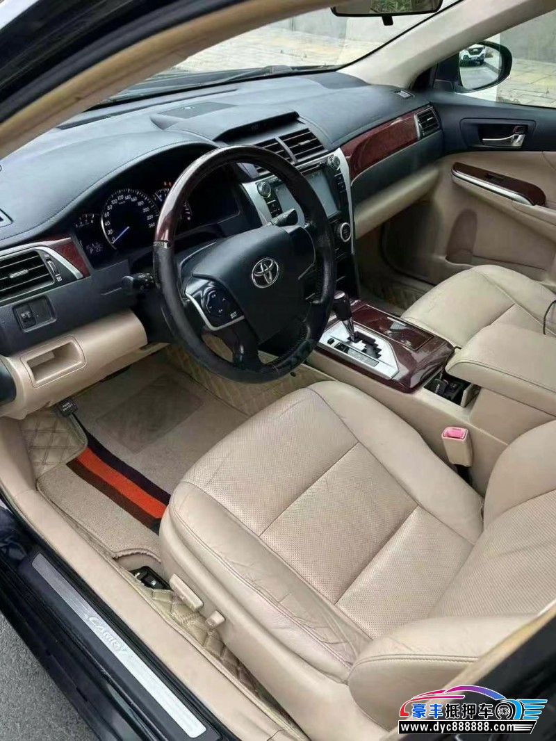 14年丰田凯美瑞轿车抵押车出售