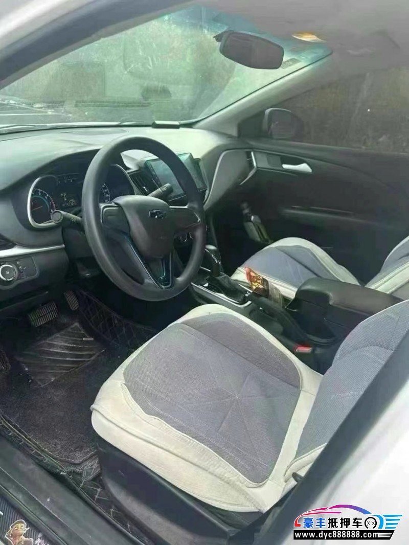 18年雪佛兰科沃兹轿车抵押车出售