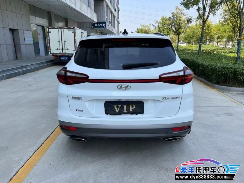 20年现代途胜轿车抵押车出售