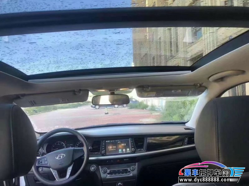 20年现代名图轿车抵押车出售