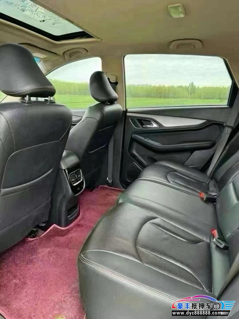 17年宝骏560轿车抵押车出售