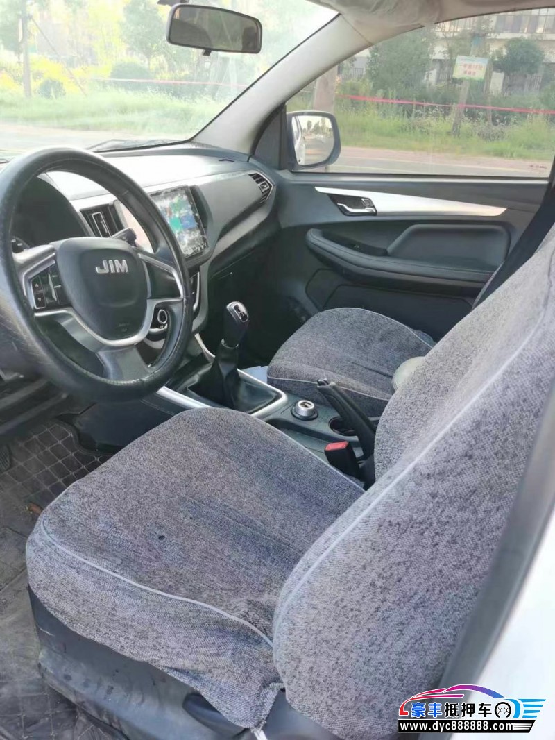 22年五十铃瑞迈轿车抵押车出售